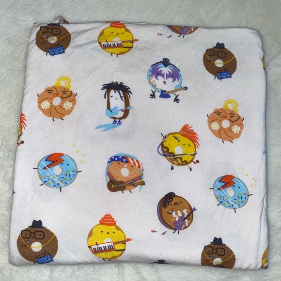 Angel Dear Bamboo Swaddle - Picture 4 of 5